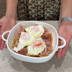 A picture of SPANISH TAPA 4 INGREDIENTS - Huevos Rotos con Jamón | Potatoes with Eggs and Spanish Ham.
