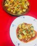 Pasta Lumaconi Relleno con Espinaca y tofu Con Salsa roja Casera