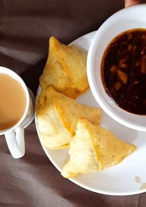 समोसा (Samosa recipe in hindi) रेसिपी मुख्य फोटो