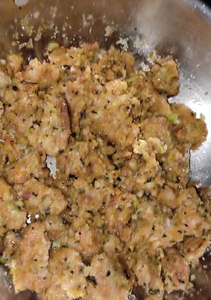 દુધી ના મુઠીયા (Dudhi Muthia Recipe In Gujarati) રેસીપી મુખ્ય ફોટો
