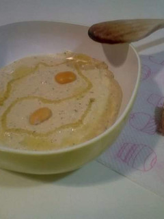 Una foto de Hummus de altramuces