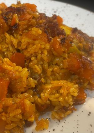 Una foto de Arroz con pollo y sobrasada en Airfryer Cosori