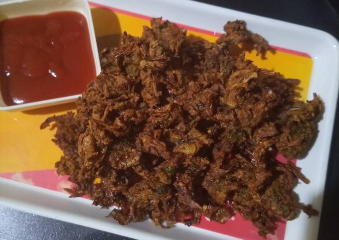 Crispy onions pakora