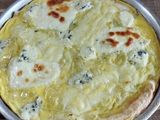 Tarta de cebolla con una tapa, 2 quesos y sin aceite