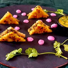 A picture of Sandwich Dhokla.