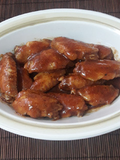 Una foto de Alitas de pollo a la miel