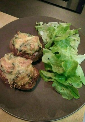 Une photo de Pommes de terre farcies aux épinards