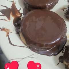 Una foto de Alfajores con masa de CHOCOLINAS