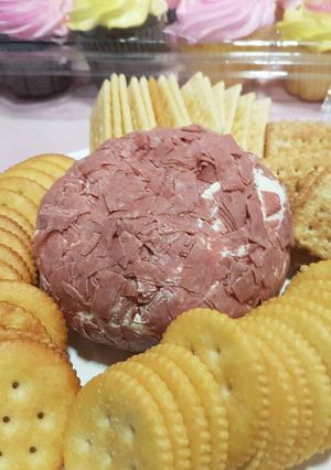 A picture of Cheese ball.