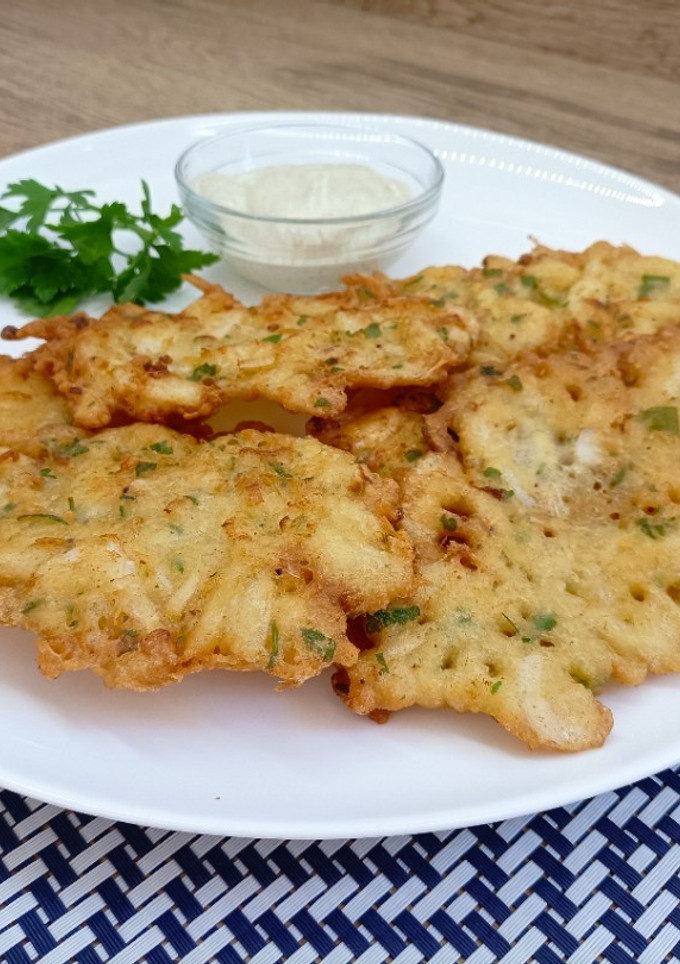 Una foto de Tortitas de camarón receta típica de Andalucía provincia de Cádiz