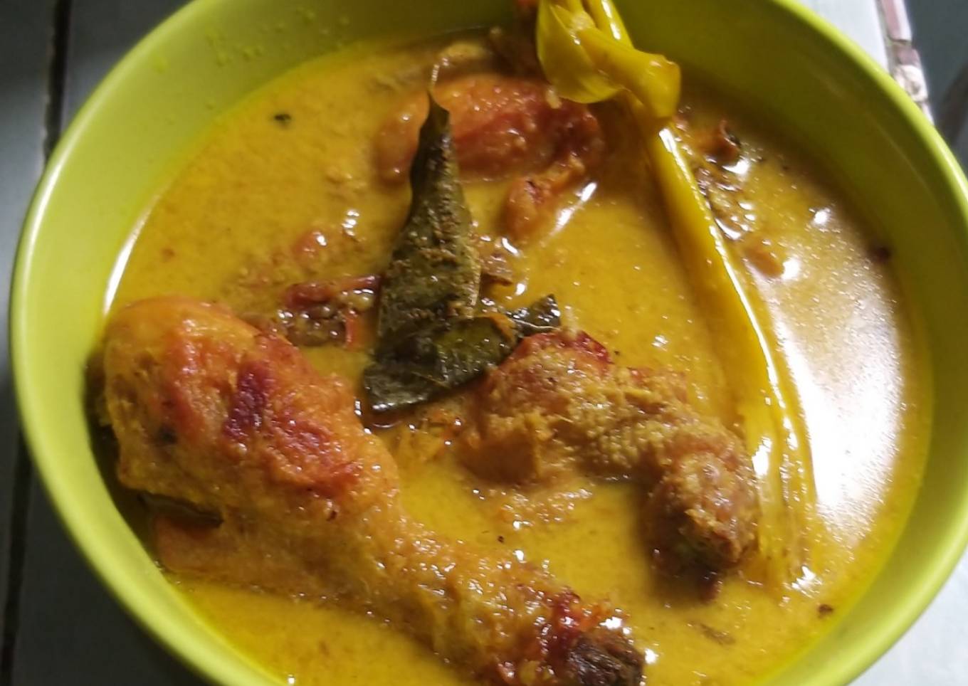 Opor ayam goreng spesial