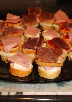 Foto principal de Rebanadas con jamon, mortadela y queso