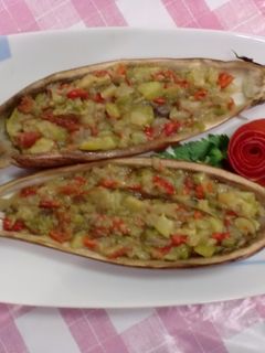 Una foto de Berenjenas rellenas de verdura