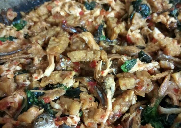 Suwir Ayam Tempe Teri Kemangi