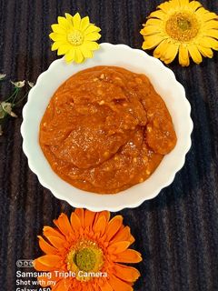 पेरुची चटणी (peruchi chutney recipe in marathi) रेसिपी चे मुख्य फोटो