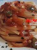 Linguine con Acciughe Sott’Olio, Pomodori, Olive Nere e Capperi