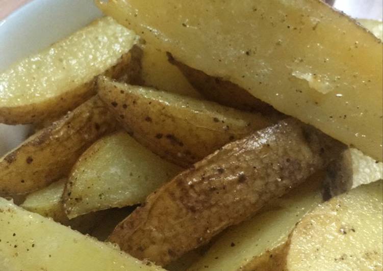 Langkah Menyiapkan Potato Wedges Kulit Oven, Bikin Ngiler