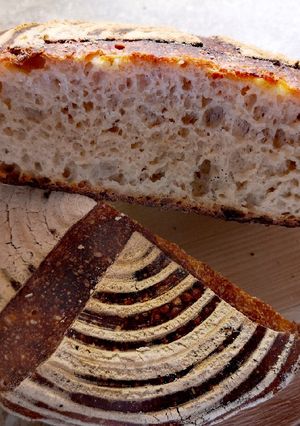 Kovászos kenyér recept fotója