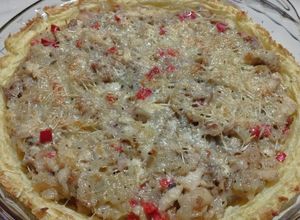 Una foto de Tarta de pollo (carcasas) con base de puré de papas