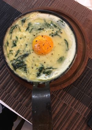 Una foto de Huevos Florentinos