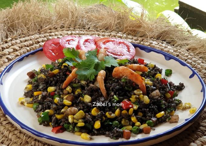 Resep: Nasi Goreng Hitam Cumi Udang Untuk Jualan
