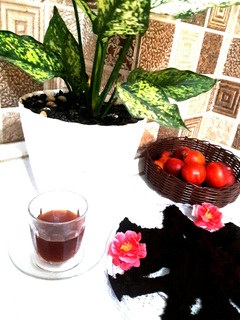 عکسی از دستور قهوه ی هسته ی خرما با موکاپات