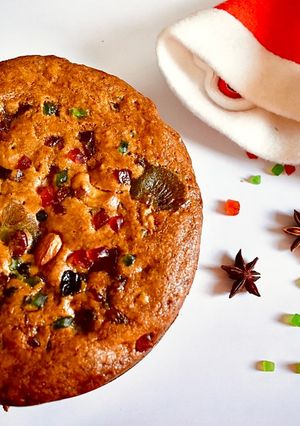A picture of Christmas Plum Cake.