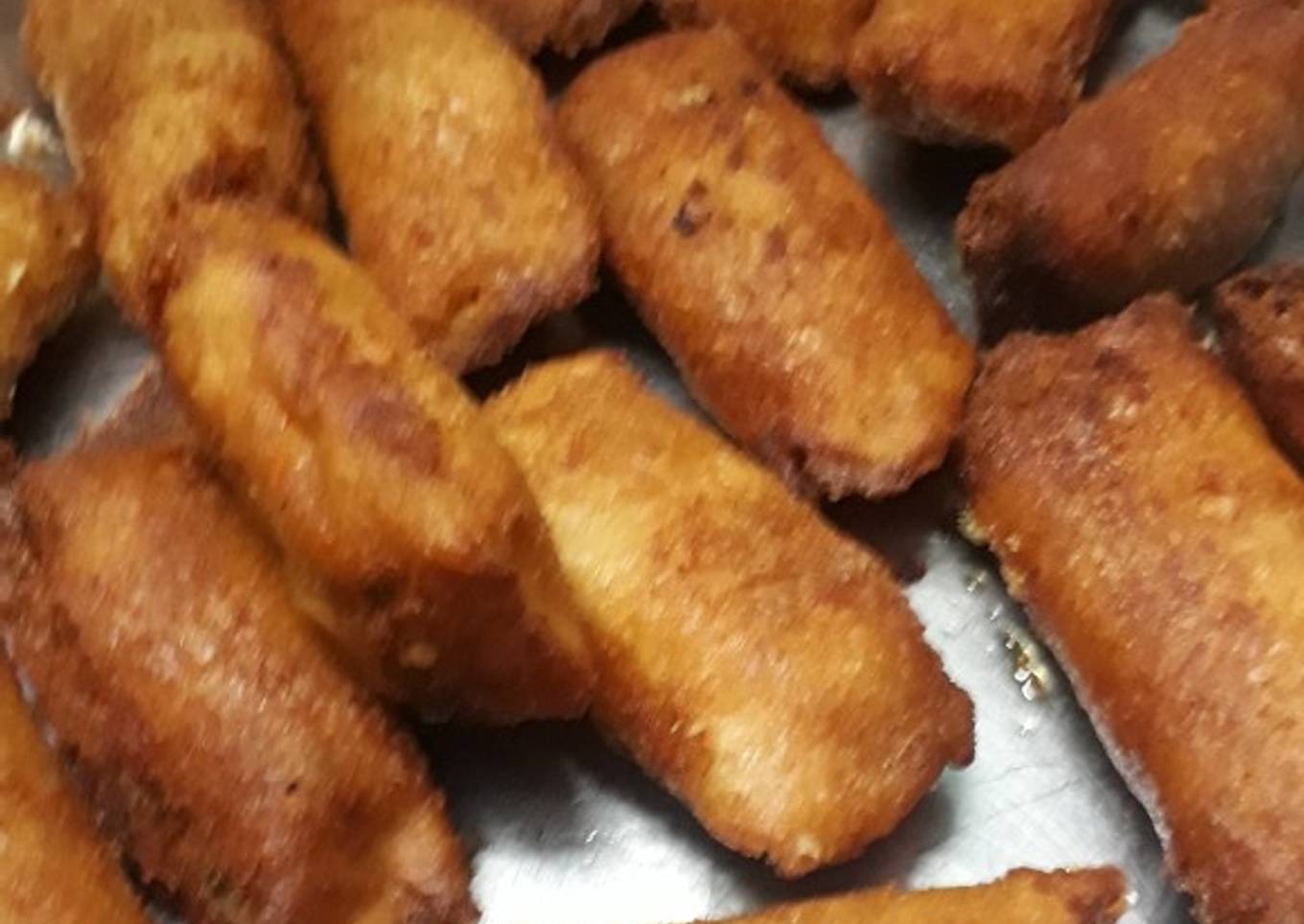 Schezwan Paneer Buns: