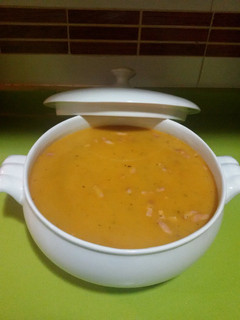 Una foto de Sopa de fideuá y garbanzos con Thermomix