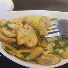 Una foto de Champiñones a la vinagreta
