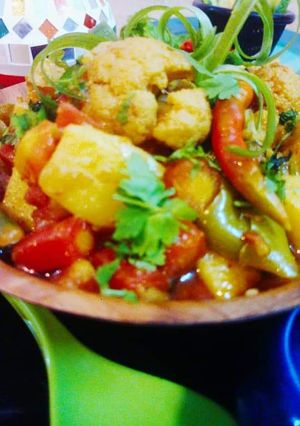 A picture of Mixed_vegetable_Curry.