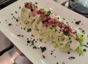 Une photo de Spaghettis de Poireaux, Crème de Camembert, Émietté de Pancetta