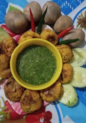 A picture of Potato vada.