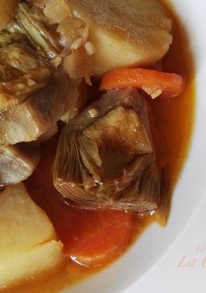 Foto principal de Alcachofas con patatas al curry