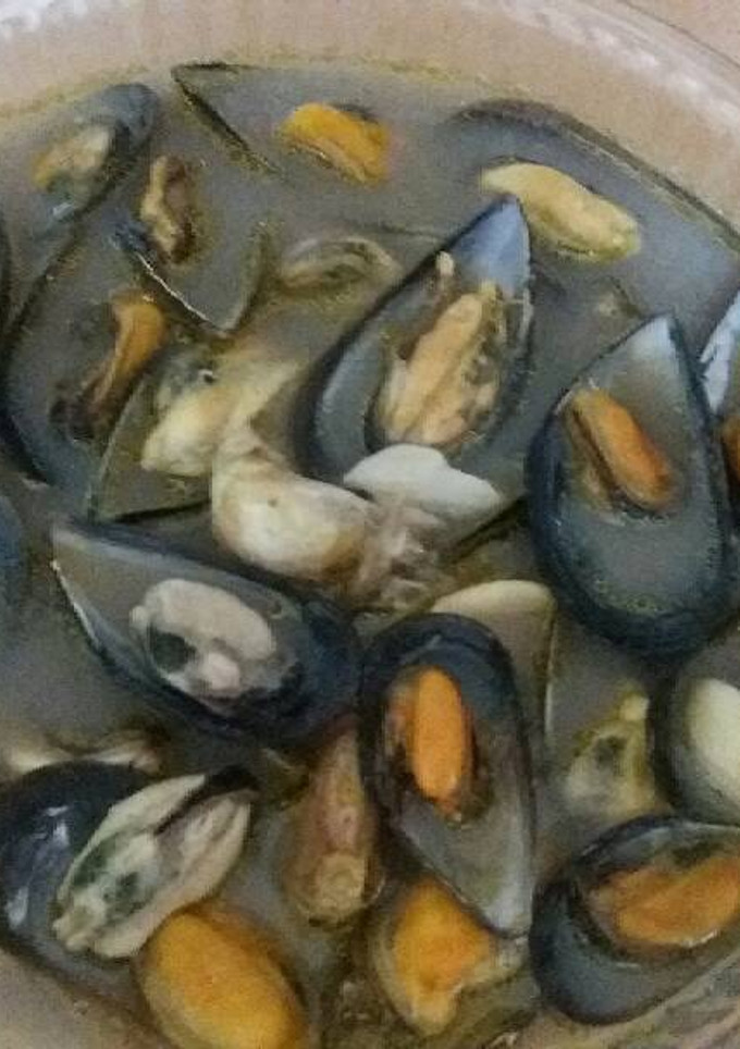 Una foto de Mejillones al vapor estilo juanillo