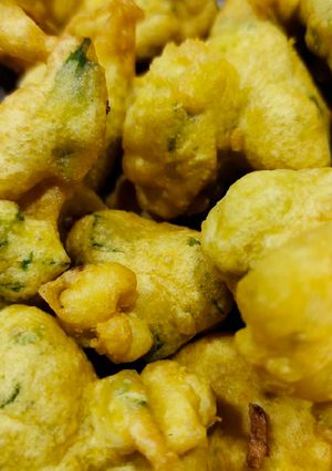મેથીના પકોડા (Methi Pakoda Recipe In Gujarati) રેસીપી મુખ્ય ફોટો
