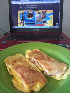 Foto resep Sandwich Roti Omelet