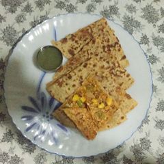A picture of Pizza paratha.