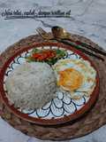 Nasi telur ceplok dengan scalliion oil