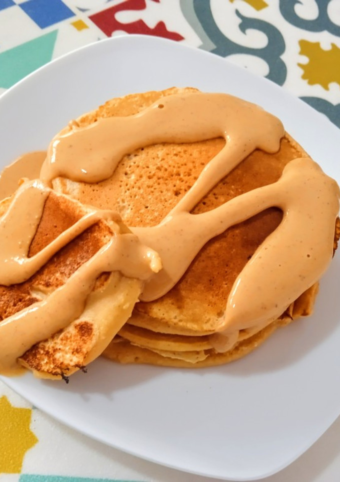 Una foto de Pancakes de avena sin plátano (saludable/fit)