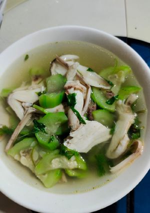 Hình của món Nấm mối nấu thịt gà.