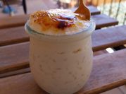 Una foto de crema pastelera de arroz