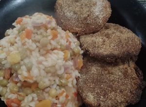 Una foto de MILANESAS VEGANAS DE BERENJENA CON ARROZ (🌱) #222!!!!!