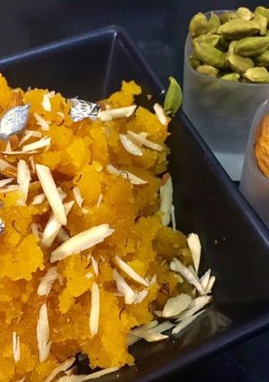A picture of Suji ka halwa.