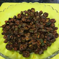 A picture of #tiffin box# kurkuri bhindi.