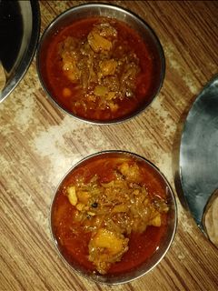 चिकन करी (chicken curry recipe in Hindi) रेसिपी मुख्य फोटो