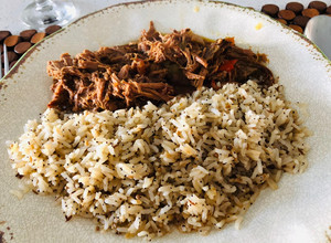 Una foto de Arroz con especias y semillas