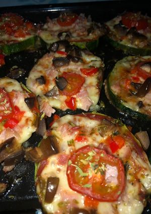 Una foto de Pizza de zapallo italiano / zucchini