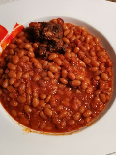 Una foto de Alubias con chorizo y morcilla en olla express