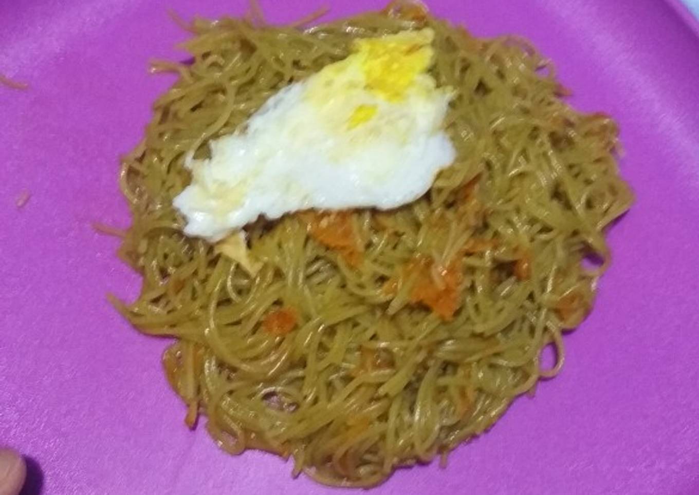 Mie goreng telur ceplok (MPASI 9bln 8hr)